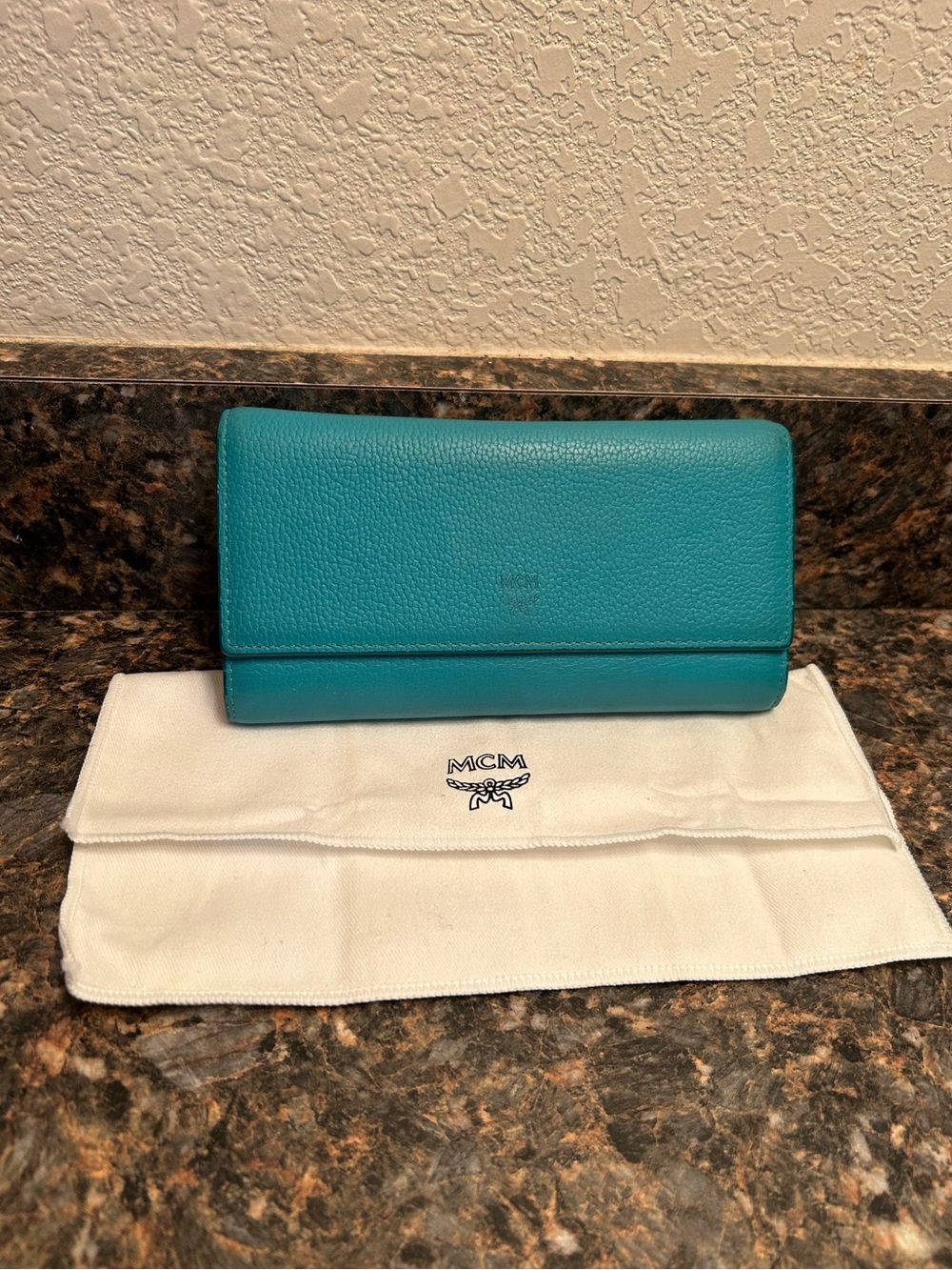 MCM | Leather Continental Wallet